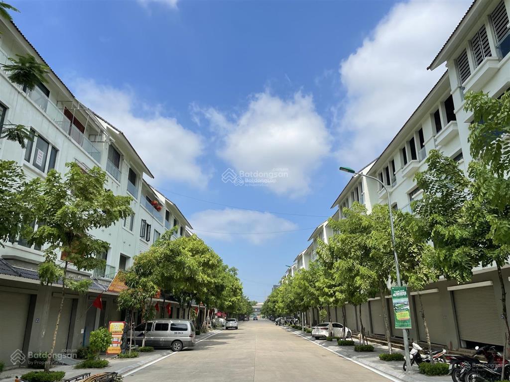 Cần bán gấp biệt thự liền kề giá 130tr. dt 155m. nhà 4 tầng. 20 tỷ.  0975 623 ***