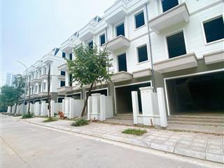 Bán nhanh 2 lô shophouse 90-101m2 khu B Geleximco, sát vách chung cư Vinsmart. Lh. 0975623555