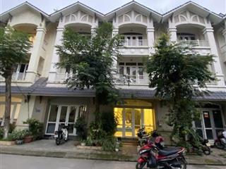 Bán liền kề khu a geleximco dt 80m², nhà đẹp, có hố chờ thang máy, đang cho thuê 20tr/tháng.lh 0975623555