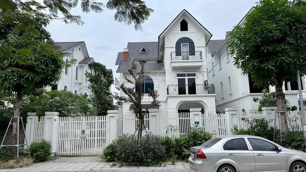 BÁN BIỆT THỰ KĐT GELEXIMCO LÔ GÓC 3 THOÁNG FULL NỘI THẤT. GIÁ 6X TỶ. LH 0975623555