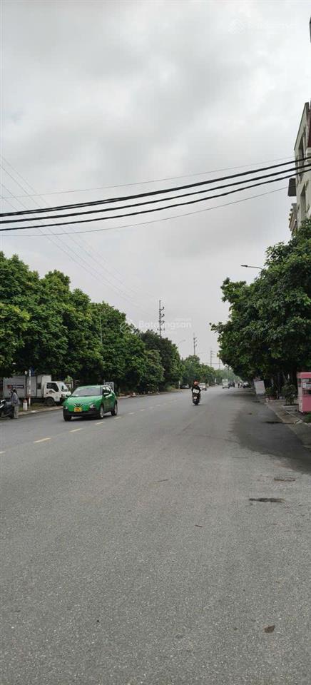 Bán nhanh lô đất trục chính mặt đường cẩm giàng nối đi yên phong trục đường 295