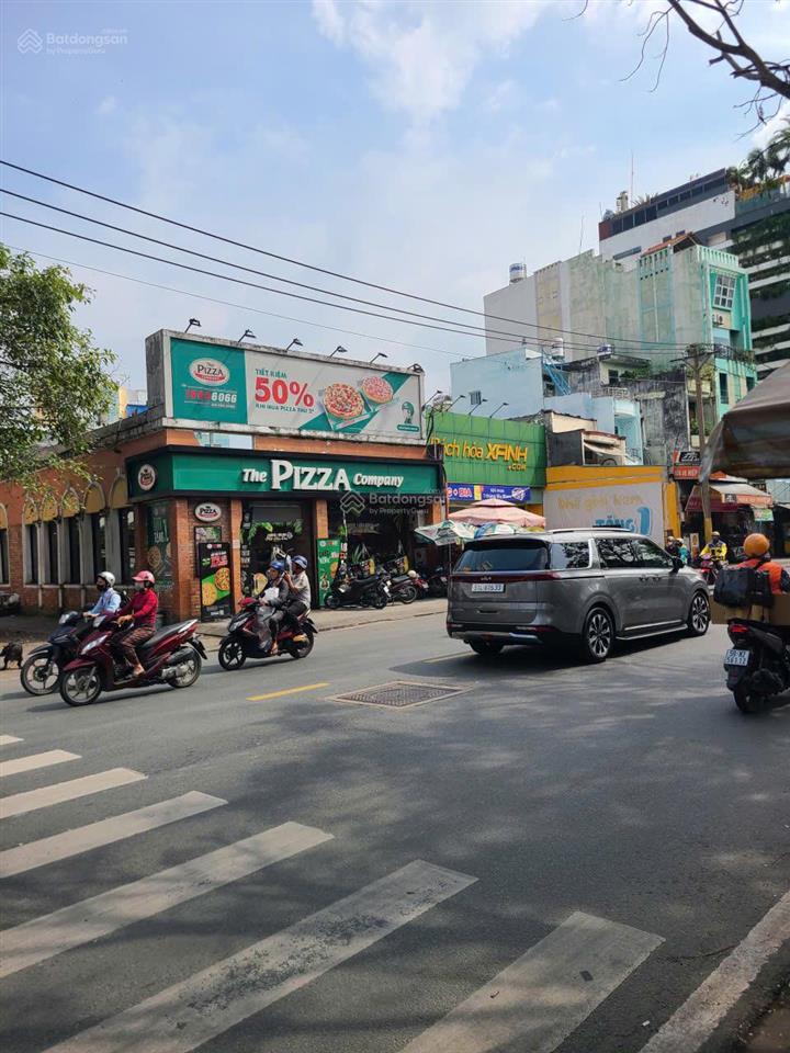 Mặt tiền hoà bình  đối diện đầm sen quận 11  3.7x19m cn 70m2  giá 13.5 tỷ
