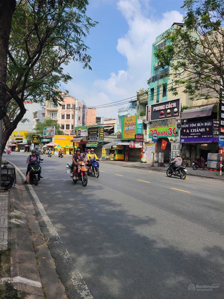 Mặt tiền hoà bình  đối diện đầm sen quận 11  3.7x19m cn 70m2  giá 13.5 tỷ