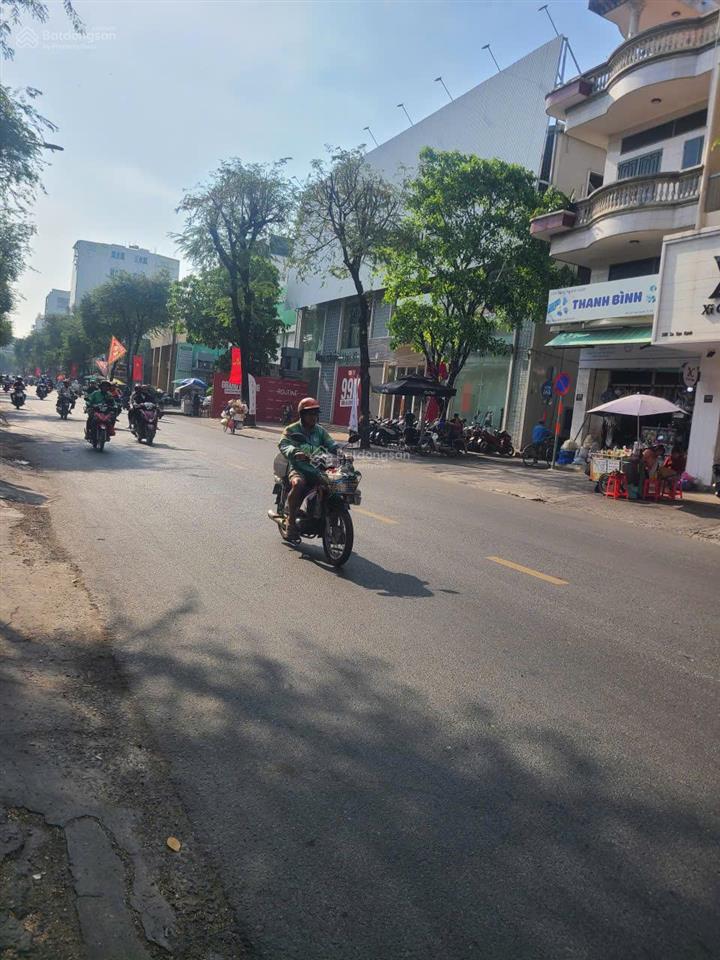 Mặt tiền nguyễn thị nhỏ  lữ gia hàng hiếm phường 15, quận 11, dt 4m x 18m, 3 tầng, giá 20 tỷ tl