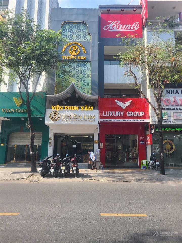 Bán nhà mặt tiền 161 hồ bá kiện, nhà 1 đời chủ dt 5 x 15m, kc 3 tầng, chỉ 24tỷ tl