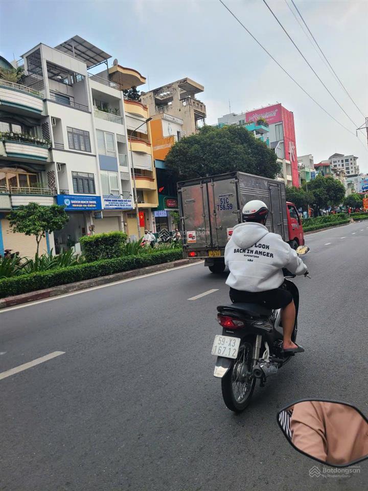 Bán nhà góc 2 mặt tiền lạc long quân p.5 ngay gần ngã tư âu cơ kc 4 tầng giá tốt chỉ 15 tỷ