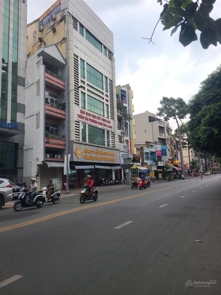 Công nhận 90m2.mặt tiền nguyễn chí thanh  căn góc 2 mặt tiền giá tốt chỉ 26.5 tỷ tl