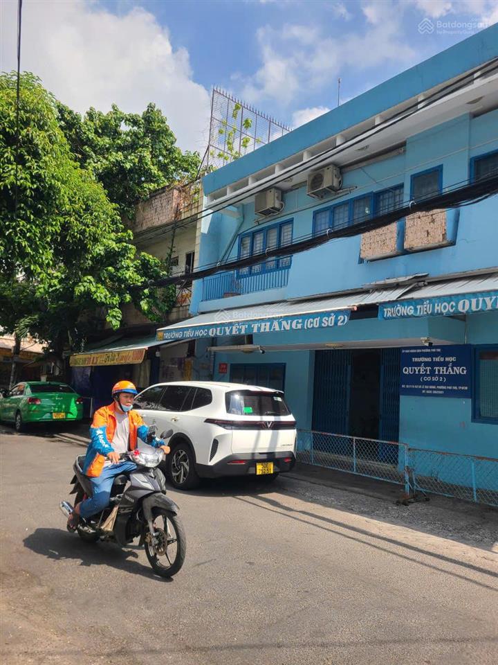 Siêu vị trí nhà căn góc đường nhựa 12m cư xá lê đại hành ngay sát mặt tiền dt 8 x 11m nở hậu 10m