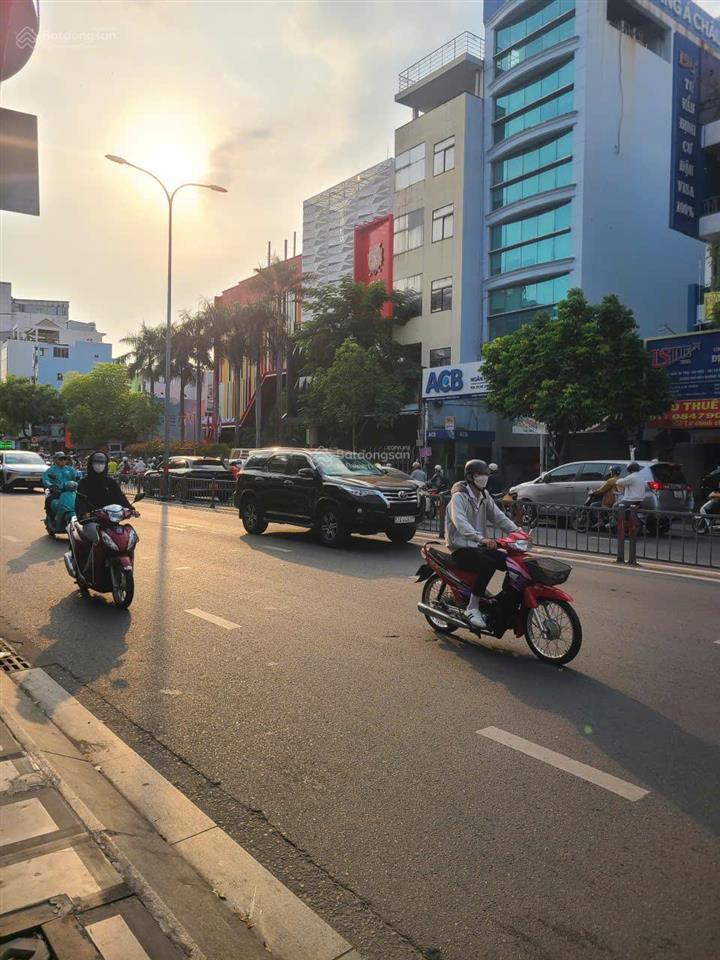 Bán nhà 2 mặt tiền trước sau lý thường kiệt ngay trường đại học bách khoa chỉ 32 tỷ.
