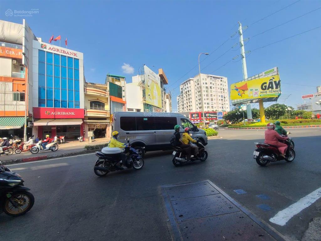 Bán nhà mặt tiền âu cơ, p14, q11 ngay vòng xoay lê đại hành dt 6.2 x 25m cn 135m2 kc 5 tầng giá tốt