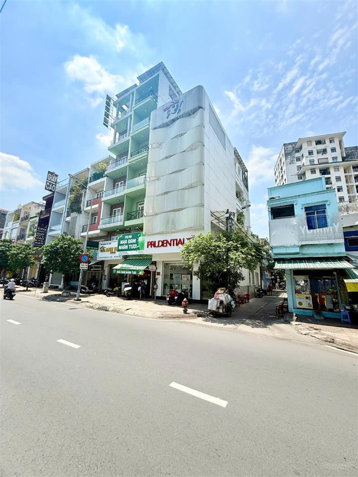 Bán nhà góc 2 mt lạc long quân, p 5, q 11 dt 6,3x15m cn 90m2  4 tầng chỉ 27 tỷ