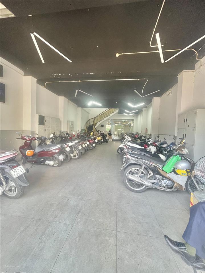 Duy nhất 1 căn mặt tiền ngan 6.7m khu bv chợ rẩy kết cấu 1 hầm 3 lầu p.12.quận 5 chỉ 36 tỷ.