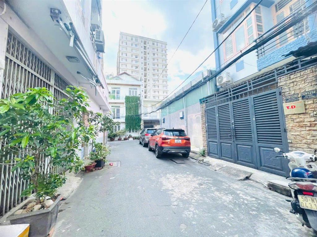 Giảm 1 tỷ bán gấp nhà hxh 1/ thông ngay chợ tân hương (dt 7x25m) cấp 4