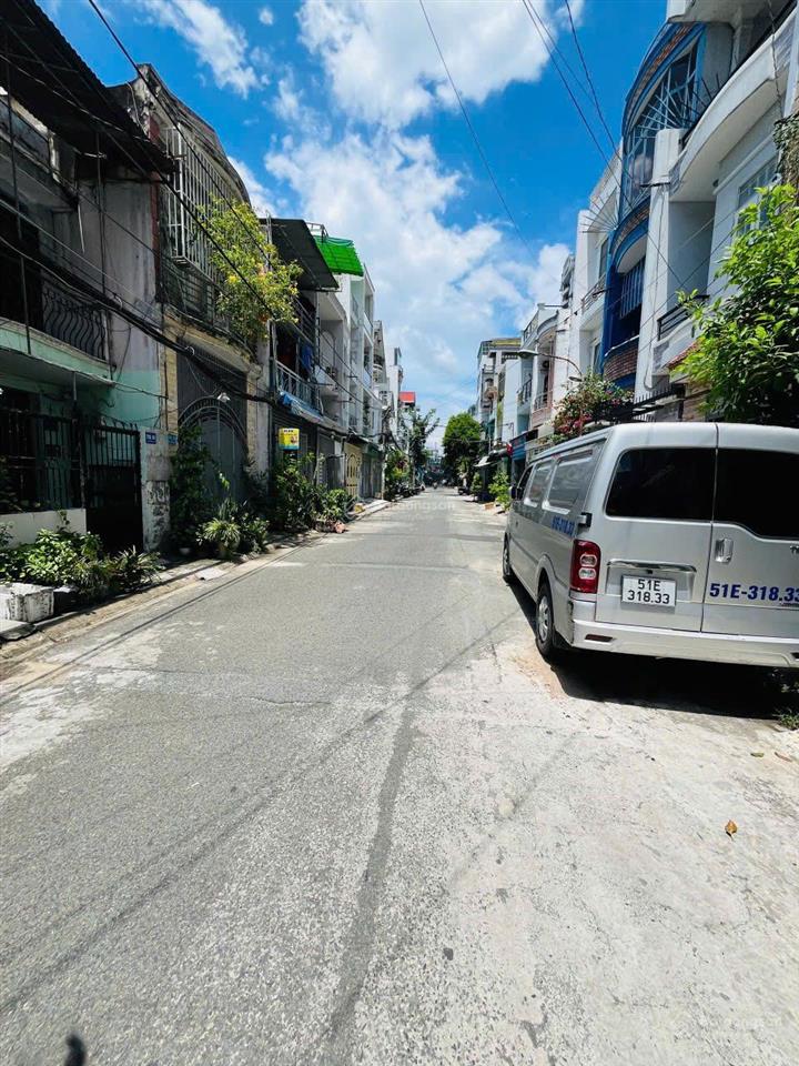 Mt đô đốc long, dt 4,3x19m, tiện xây mới, giá 7.7 tỷ