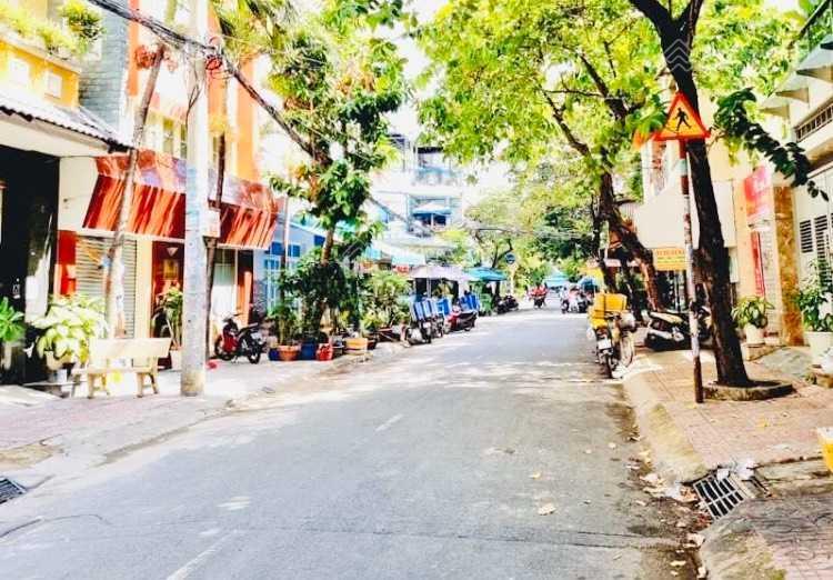 Bán nhà mt đường nguyễn thái học (4x18m) 2 lầu. giá 8,9 tỷ, p. tân thành, q. tân phú