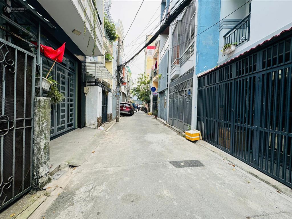 Bán nhà tân sơn nhì, cấp 4, dt 5x22m, giá 9 tỷ