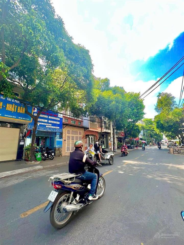 Bán nhà mtkd phan đình phùng, dt 8x29m, đúc 1 lầu, giá 22.9 tỷ tl