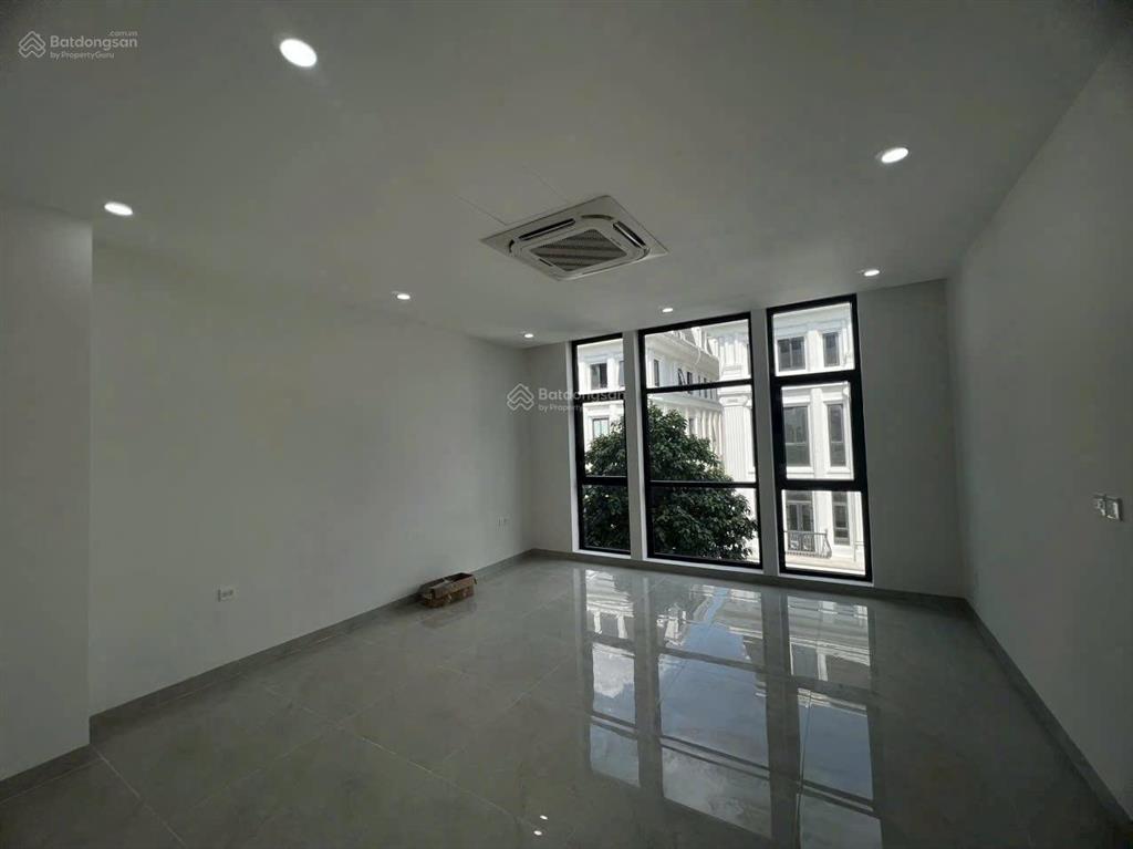 Cho thuê căn liền kề full nội thất 5 tầng, mặt tiền 5m, diện tích 112m² louis city hoàng mai