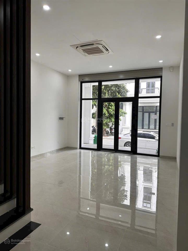 Cho thuê căn liền kề full nội thất 5 tầng, mặt tiền 5m, diện tích 112m² louis city hoàng mai