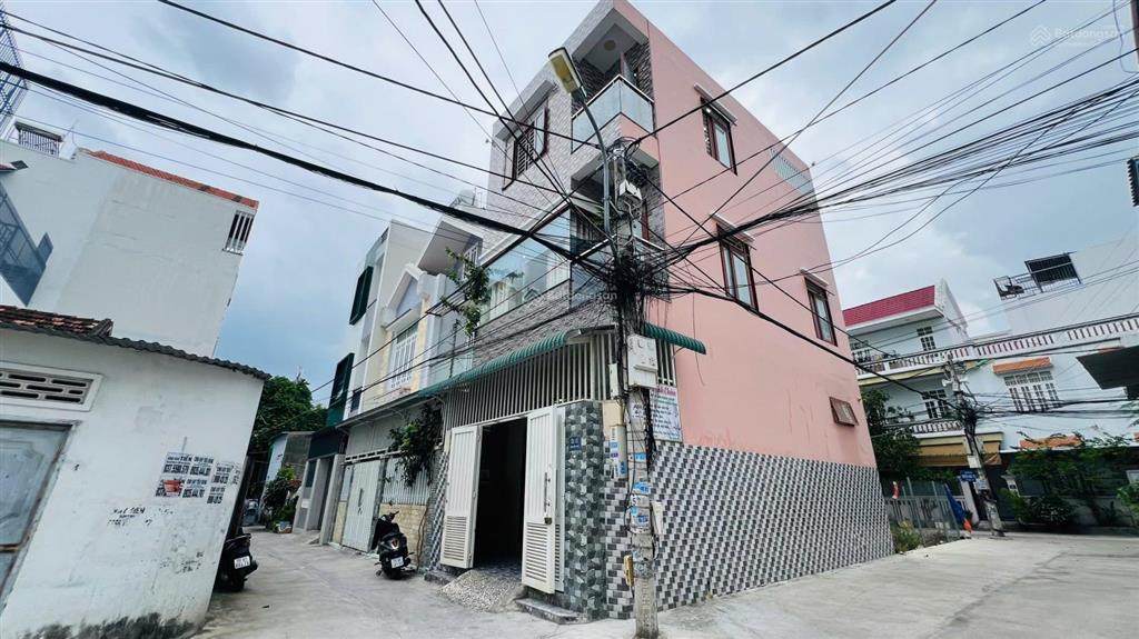 Bán nhà 3 tầng góc 2 mặt tiền gần chợ ba làng  nha trang (cách biển 300m)