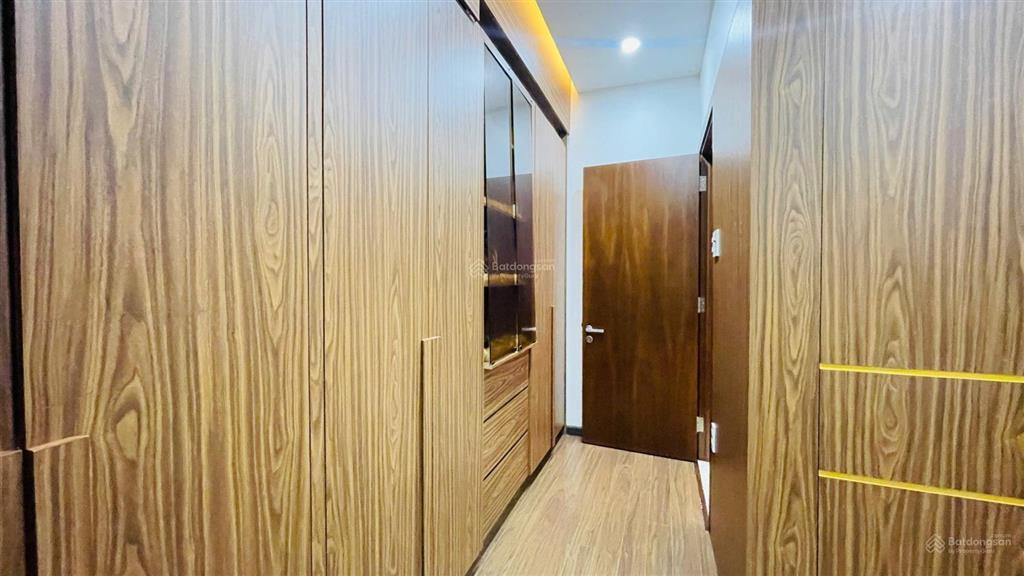 Bán nhà mặt tiền lê quý đôn nha trang  khu bàn cờ trung tâm, có thang máy