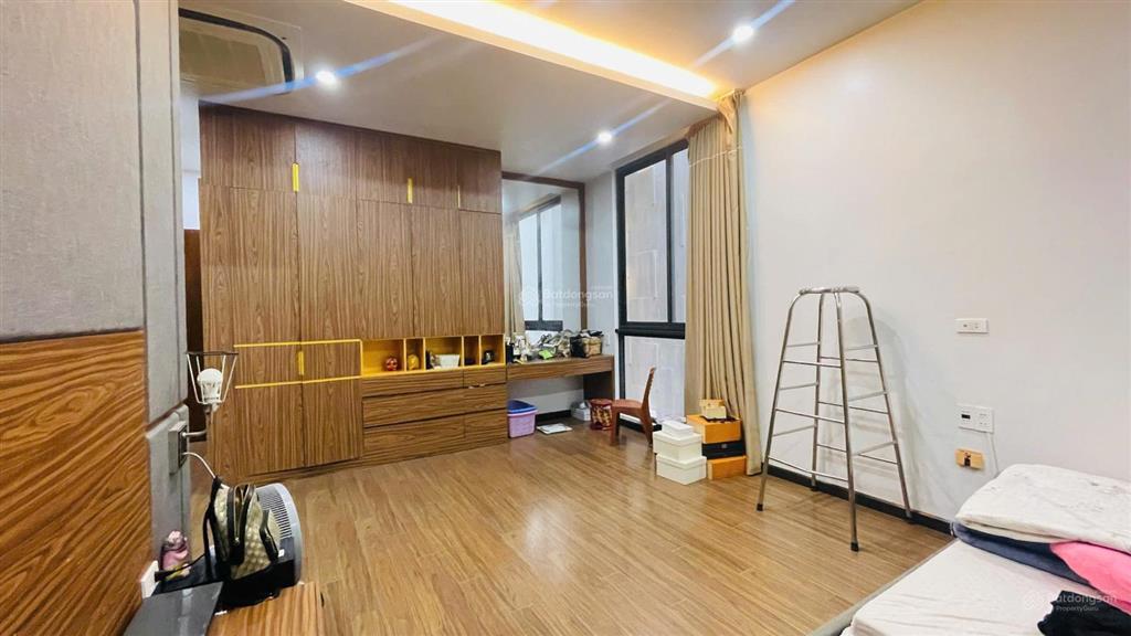Bán nhà mặt tiền lê quý đôn nha trang  khu bàn cờ trung tâm, có thang máy