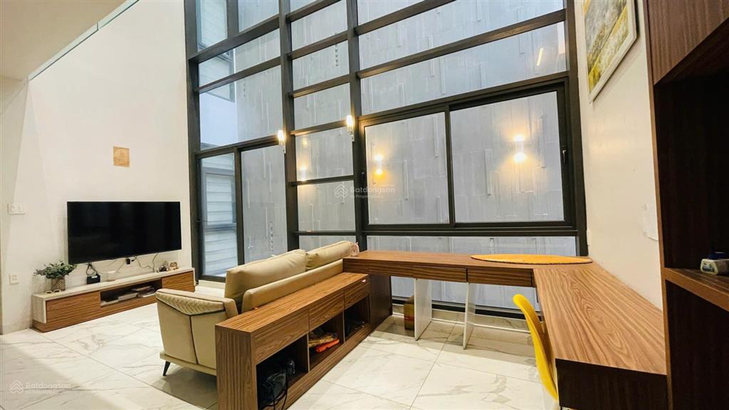 Bán nhà mặt tiền lê quý đôn nha trang  khu bàn cờ trung tâm, có thang máy