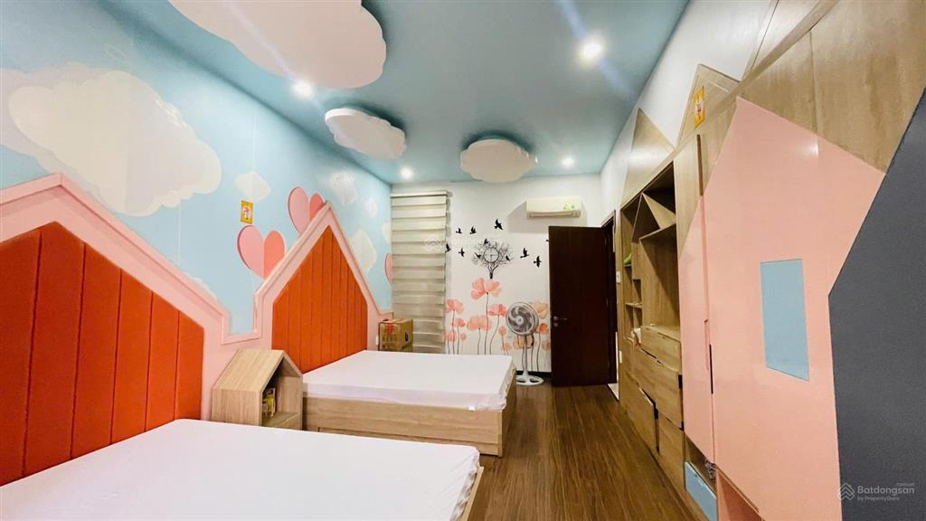 Bán nhà mặt tiền lê quý đôn nha trang  khu bàn cờ trung tâm, có thang máy