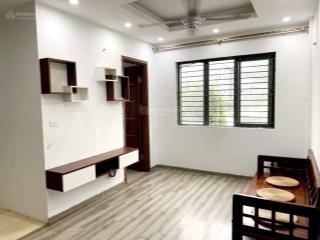 Chính chủ bán căn hộ 63m 2 ngủ view đường ban công đông nam thoáng mát