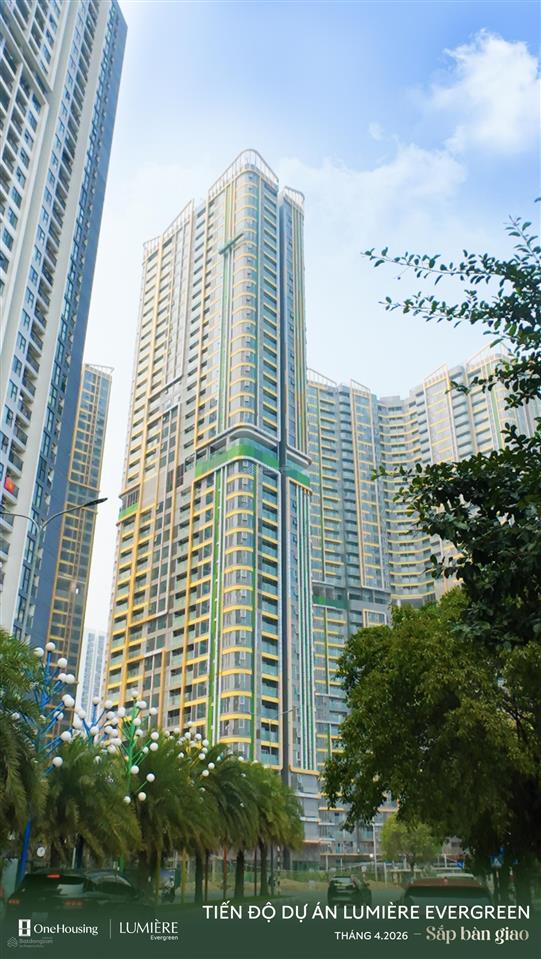 Smart city chính chủ cần bán căn 2 ngủ, 61m2, thiết kế đẹp tại lumiere evergreen