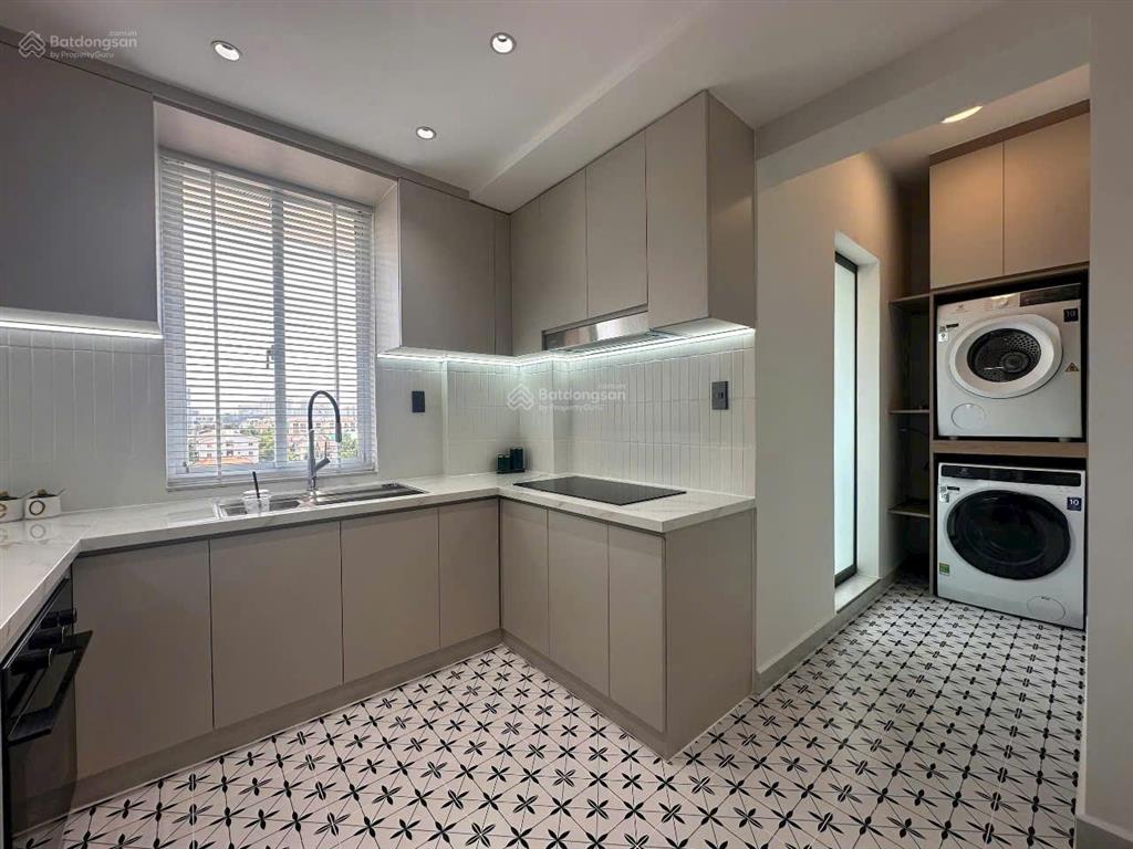 Cho thuê nhà trống vào ở ngay căn hộ mỹ khánh pmh dt 115m2, 3 pn giá 18tr/th.  0938 371 ***