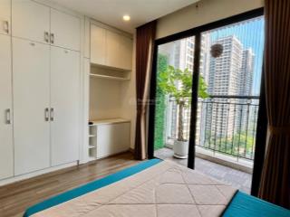 Bán căn hộ cao cấp 1pn tòa t11 times city, đã làm lại mới nội thất cao cấp, điều hòa, sàn...