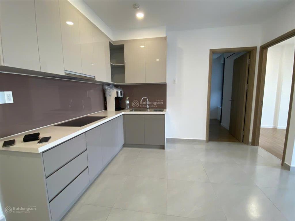 Cho thuê 2pn + 2wc, rèm bếp, hút mùi, máy nước nóng mới 100%, 7triệu/tháng. free gym, hồ bơi 1700m2