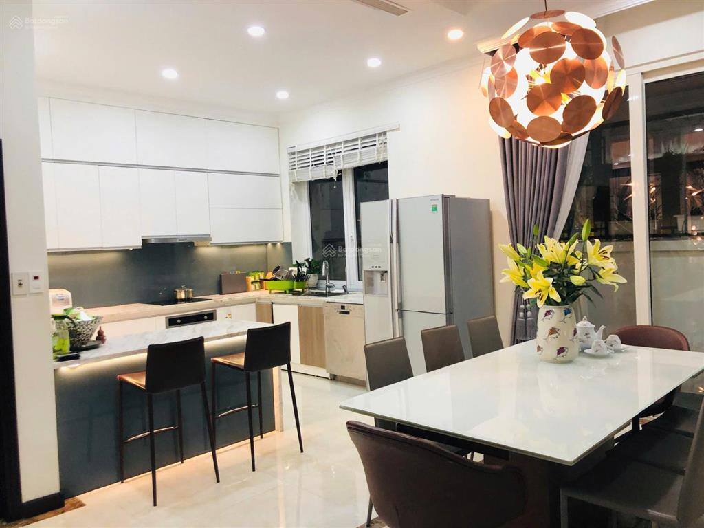 Cho thuê biệt thự n04 sài đồng  phường phúc lợi  vào ở ngay  mặt tiền siêu rộng