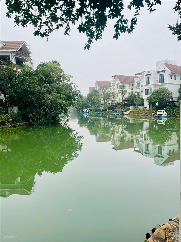 Cho thuê biệt thự vinhomes riverside  view ngã ba sông cực thoáng  nhà đã hoàn thiện có thang máy