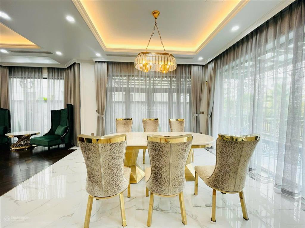 Cho thuê biệt thự 345m2, 100 triệu, đơn lập nguyệt quế có sông bên hồ, vinhomes the harmony