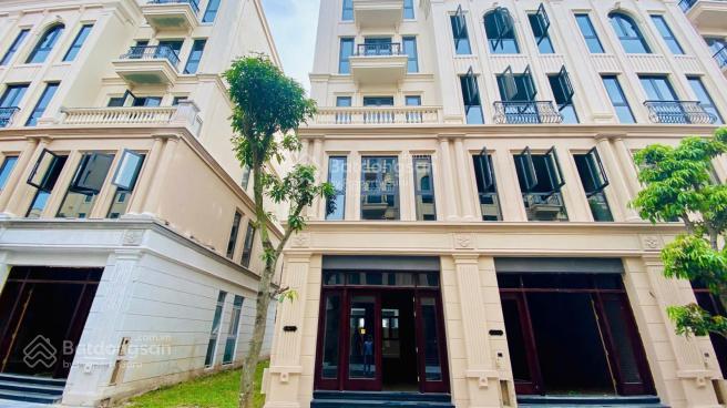 Cần bán gấp liền kề hoàng gia 6  dt 85m2 view hồ trung tâm, căn xẻ khe, sổ đỏ chính chủ