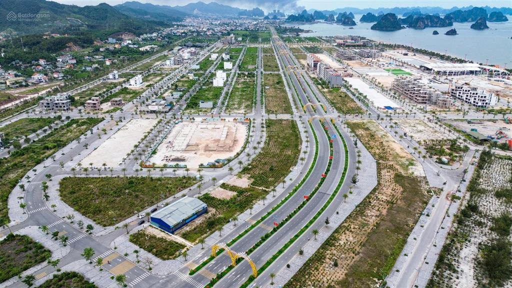 Chính chủ bán trục kinh tế đêm 32m phương đông giá 33,536tr/m2