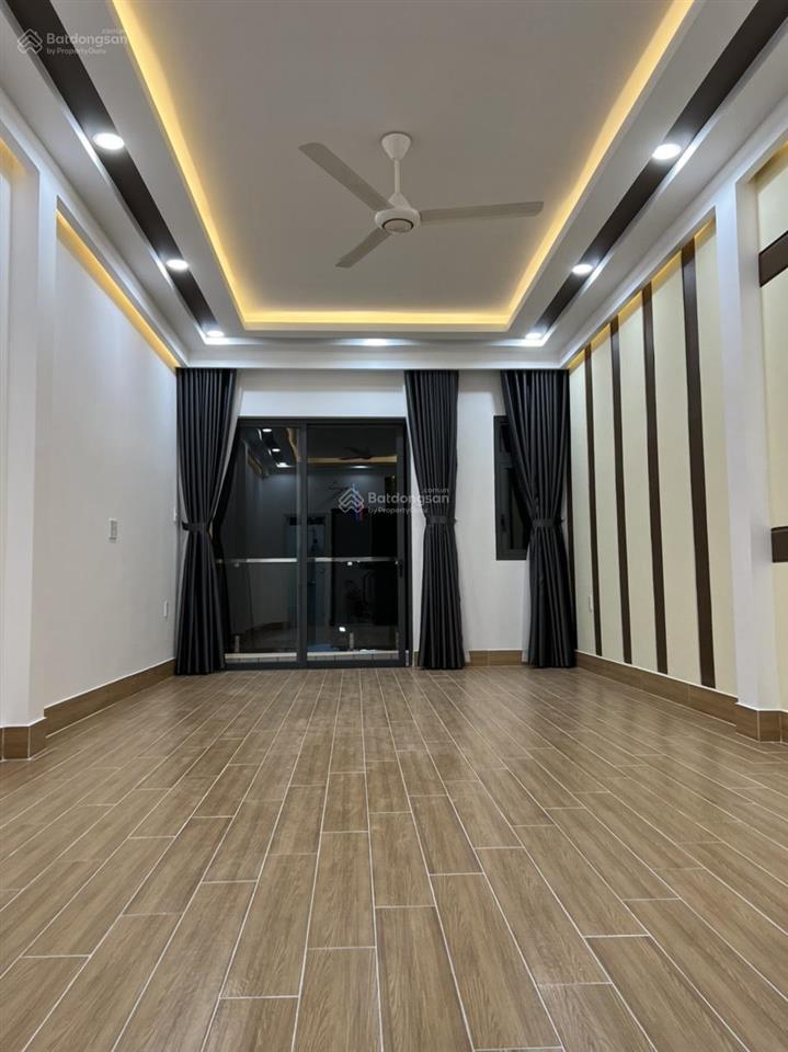 Bán nhà hxh ông ích khiêm dt 5.2x12m 1 lầu giá 6.7 tỷ tl 091i481323 thái kim huệ