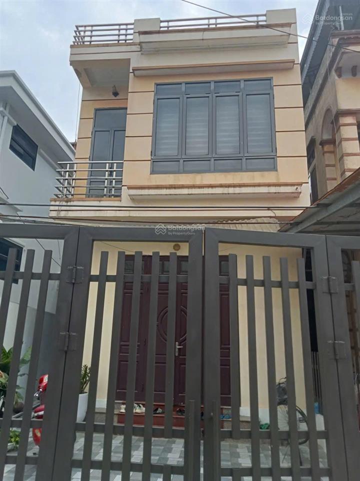 Chính chủ cần bán nhanh nhà 2 tầng tại làng hoa phụng công