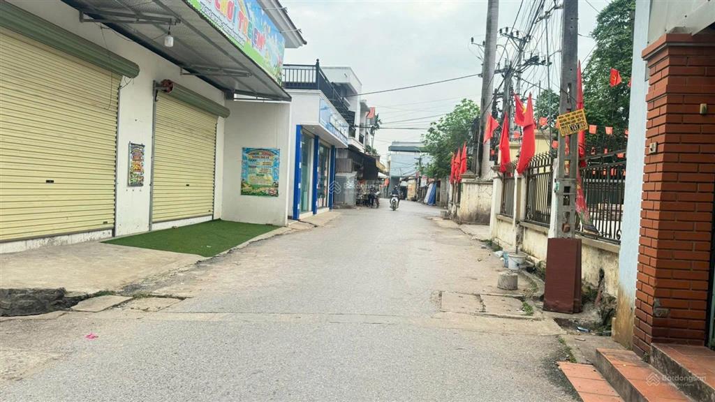 Bán nhanh lô góc 74,5m siêu đẹp tại làng hoa phụng công