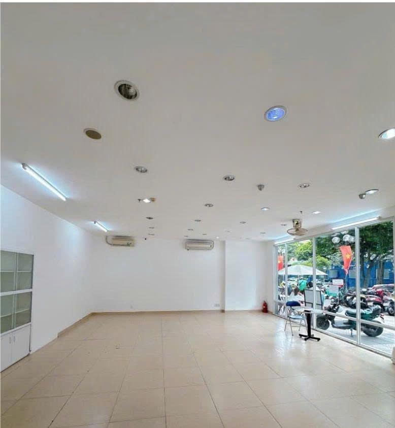 BÁN GẤP NHÀ 2 TẦNG THOÁNG MÁT - ĐANG CÓ HĐ THUÊ 35TR/TH. LH:0984682356. 