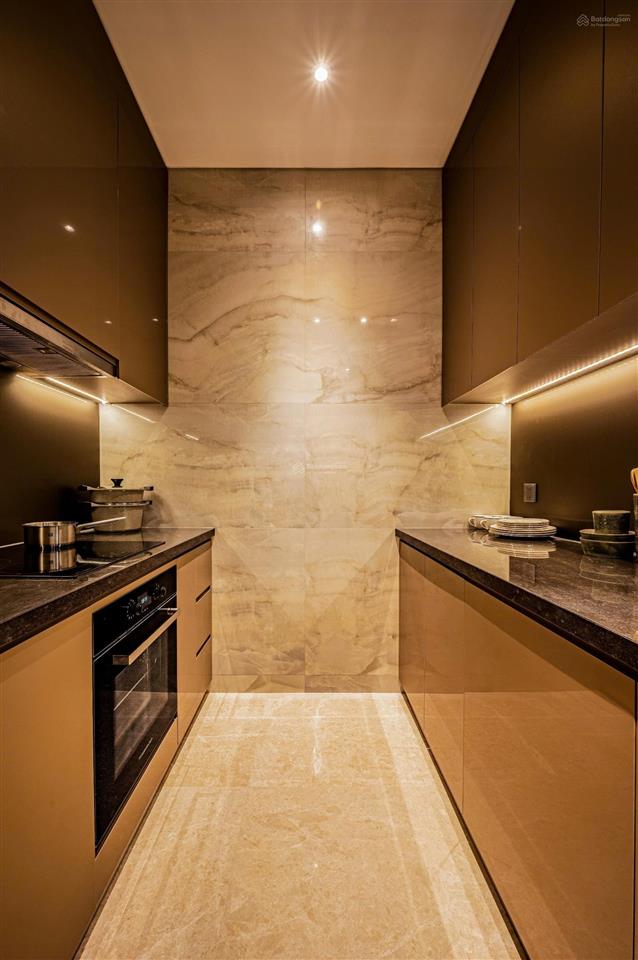 Gấp! cần bán căn 1pn, b1.1x.05, có ô đậu xe riêng, đang sẵn hd thuê, đã có sổ, công chứng nhanh