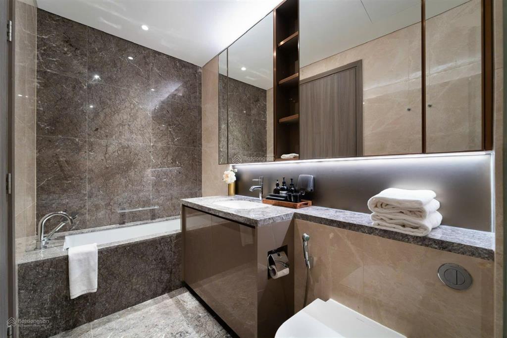Gấp trong tuần! cần bán căn 3 phòng ngủ view thành phố, cho thuê được 7075triệu/ tháng.chốt ngay