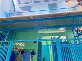 Bán nhà 1 trệt 2 lầu 3 mặt tiền, trung tâm tp nha trang, chỉ 5 phút tới biển.