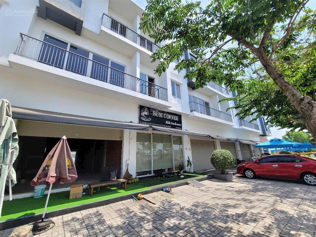 Tôi chính chủ bán rẻ căn nhà mt chính dự án sun casa  vsip, giá 3 tỷ390 đối diện siêu thị đang xây