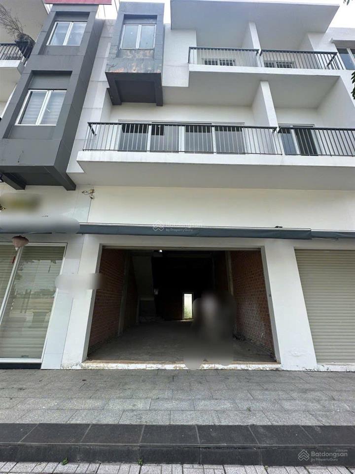 Tôi chính chủ bán rẻ căn nhà mt chính dự án sun casa  vsip, giá 3 tỷ390 đối diện siêu thị đang xây