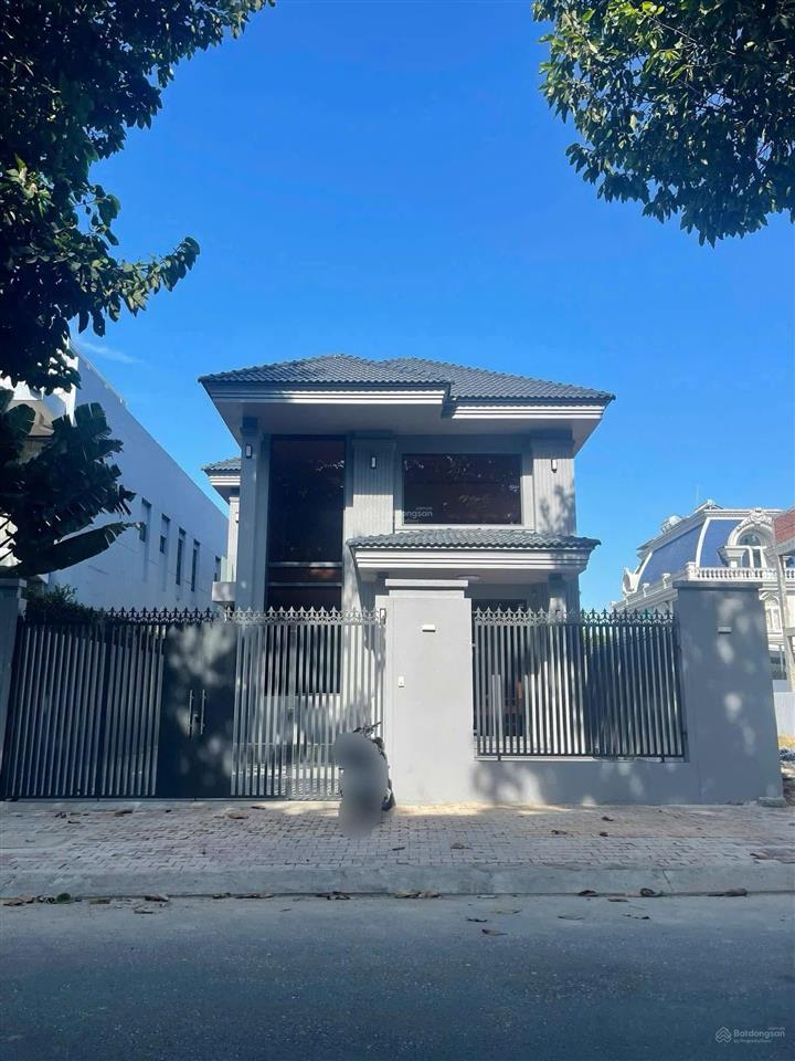 Chính chủ bán biệt thự kdc hiệp thành  trung tâm thủ dầu một bình dương full nội thất mới 99%