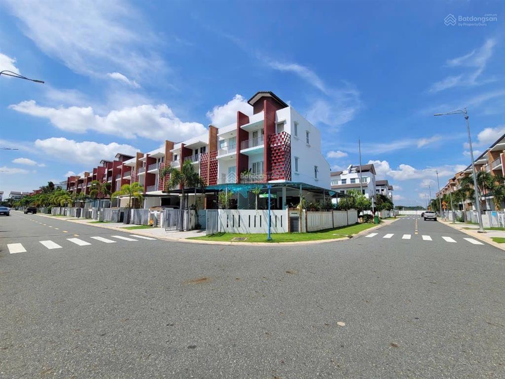 Chính chủ bán lỗ 2 căn nhà tại dự án sun casa tp mới, tp hcm giá 2tỷ950 / sổ hồng riêng