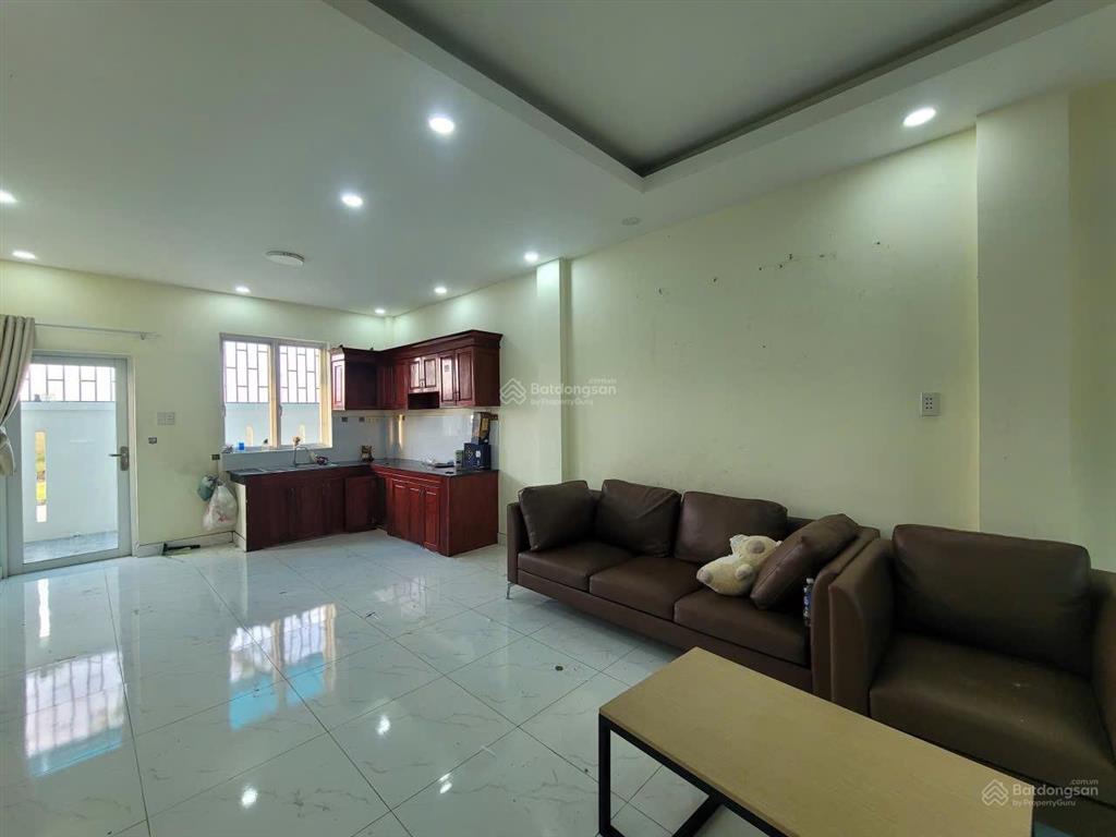 Chính chủ cần bán lỗ căn nhà 3 tầng kđt sun casa tp mới, p. bình dương full nội thất tp. hcm